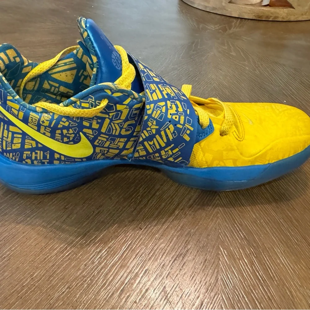Nike Zoom KD 4 Scoring Title 2025 Retro Size 9.5 Mens Basketball FZ5916-400